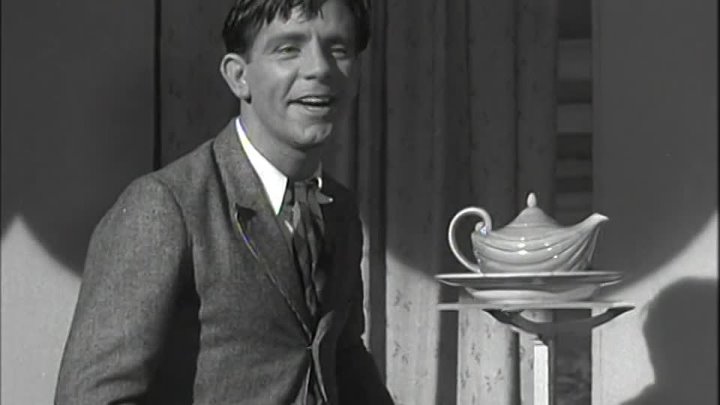 ⁣Trouble In Store (1953) (720p)🌻 Black & White Films