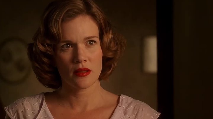 ⁣Taken (2002) S1 E1 ∙ Beyond the Sky