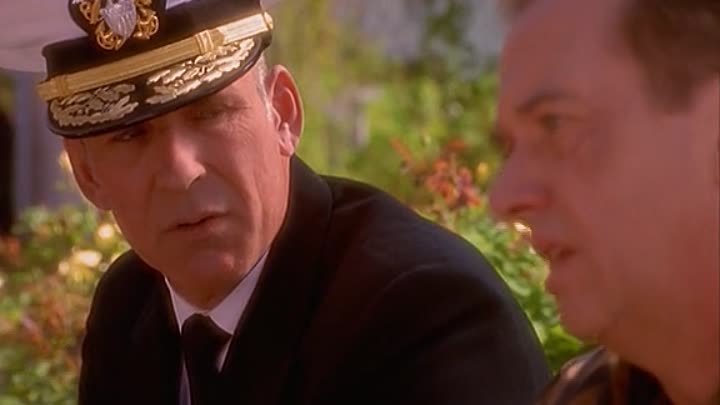 ⁣JAG S03E08 Above and Beyond