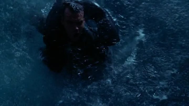 ⁣JAG S06E24 Adrift (1)