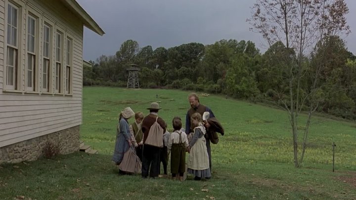 ⁣The Village (2004) [720p] - Sigourney Weaver, William Hurt, Joaquin Phoenix