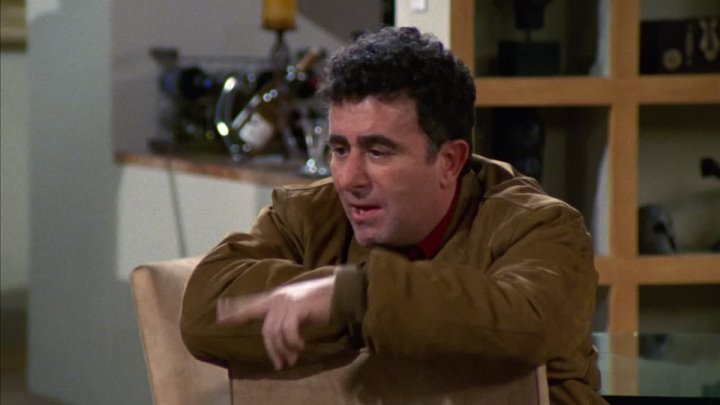 ⁣Frasier [S07E18] (1080p) Hot Pursuit