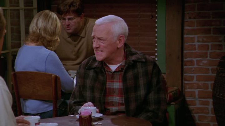 ⁣Frasier [S11E03] (1080p) The Doctor is Out