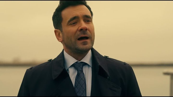 ⁣Saint Pierre S1 E1 ∙ Queen Bee