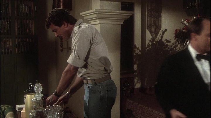 ⁣Magnum P I [S03E21] The Big Blow