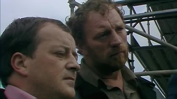 ⁣Auf Wiedersehen, Pet [S01E06] The Accused (1983) [DVDRip]