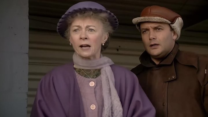 ⁣Mulberry (1993) - S02E04 - The Art Class