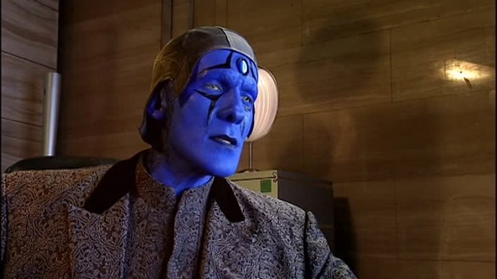 ⁣Doctor Who S01E02 The End of the World