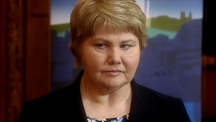 ⁣Doctor Who S01E11 Boom Town