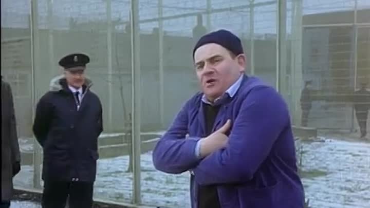 ⁣Porridge [SXXE03] Porridge - The Movie (1979) [DVDRip x265]