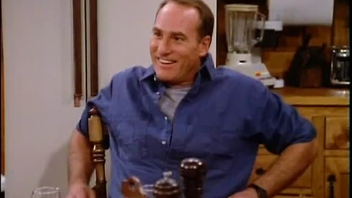 ⁣Coach S01E03 Kelly Meet Christine