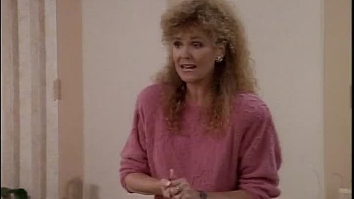 ⁣Coach S02E01 I Don't Know Much About Art But I Know What Makes Me Mad