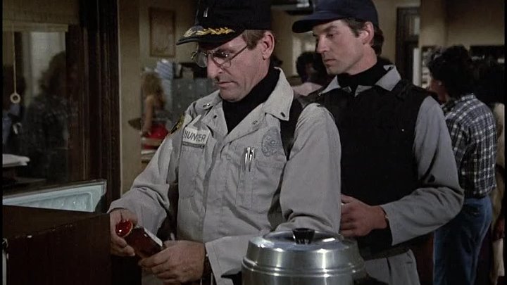 ⁣Hill Street Blues S3 E7