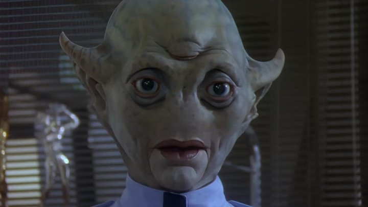 ⁣Space Precinct - S01E20 - The Fire Within (1)