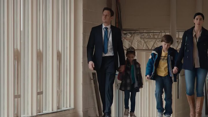 ⁣I Smile Back (2015) (1080p)