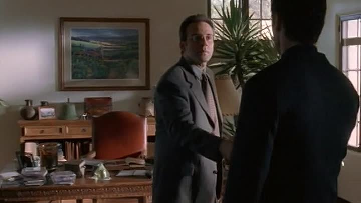 ⁣The Pretender S02E05 Nip and Tuck