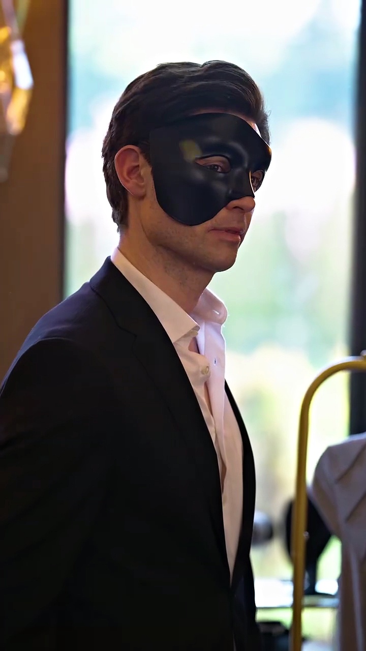 ⁣Widow to Queen The Alpha's Resurrection stardusttv