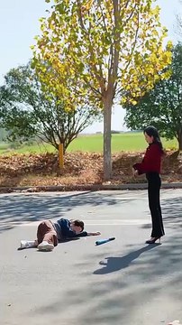 ⁣Queen's Fury - Fall Before Her Wrath #Dramabox