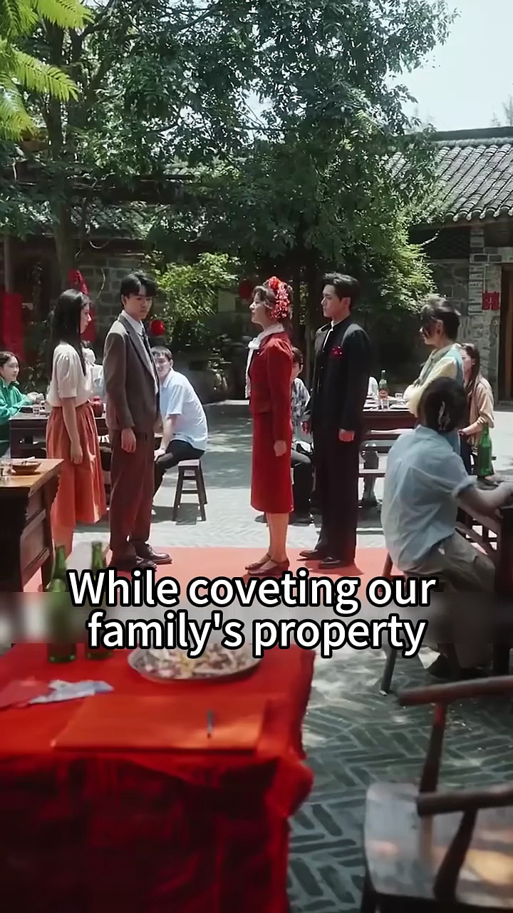 ⁣Abandoned At Wedding, She Marries Jerk FiancéS Cold Officer Uncle And Is Spoiled Like A Princess