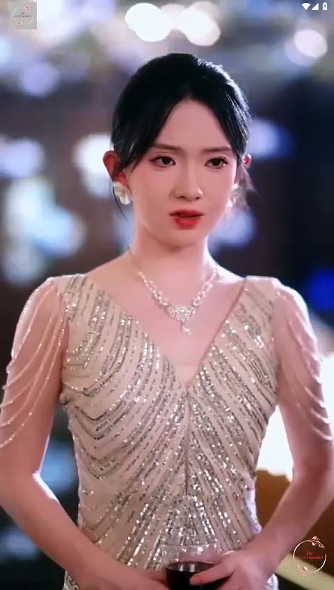 ⁣Unexpected Reunion After Betrayal