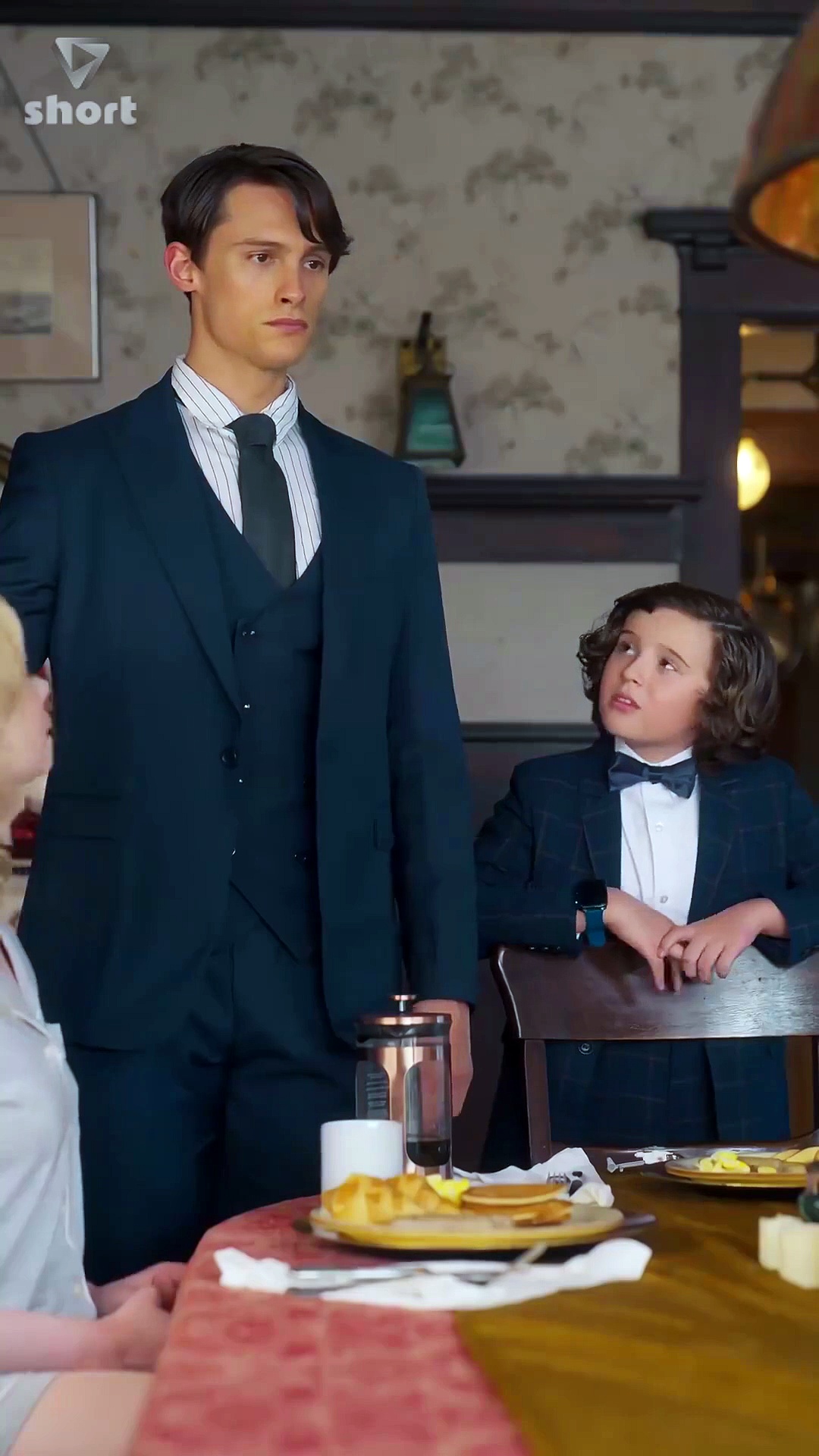 ⁣Sacrificed, Claimed by Vampire shortmintz