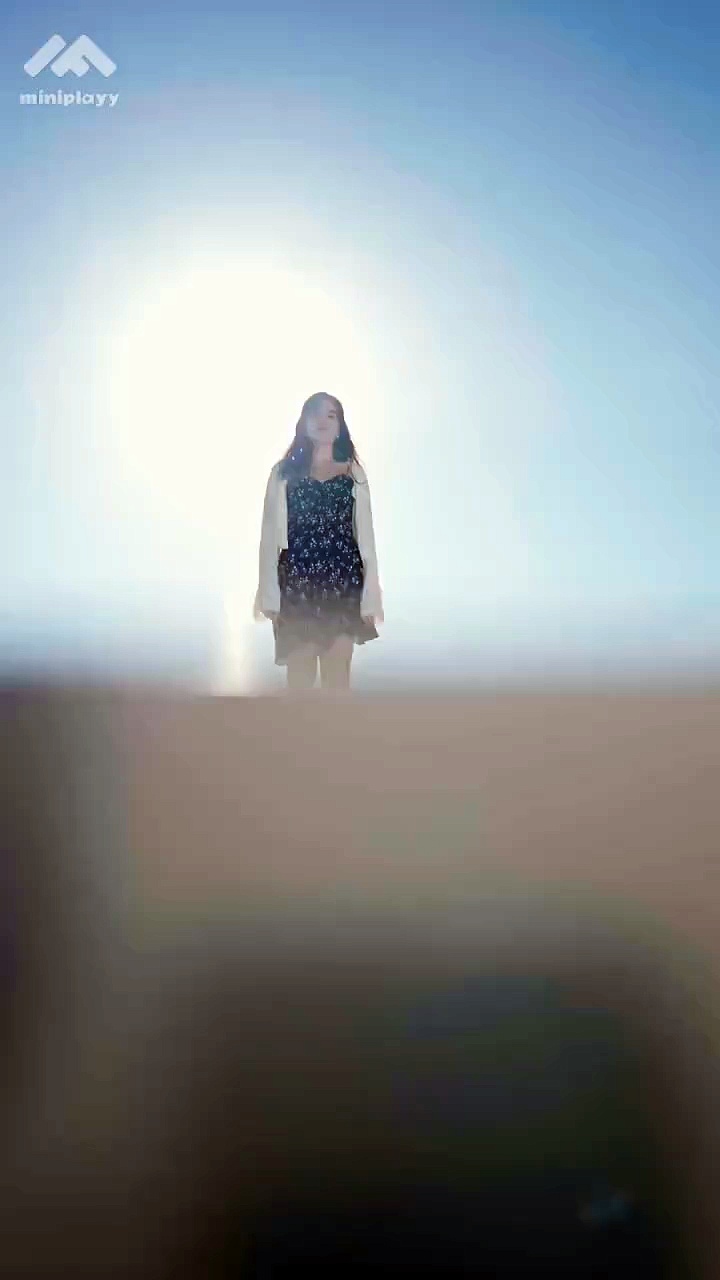 ⁣Breaking Free shortmintz