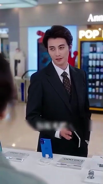 ⁣Betrayed On Wedding Day, She Marries Stranger, But He's Her Ex’S Handsome Ceo Dad Who Spoils Her