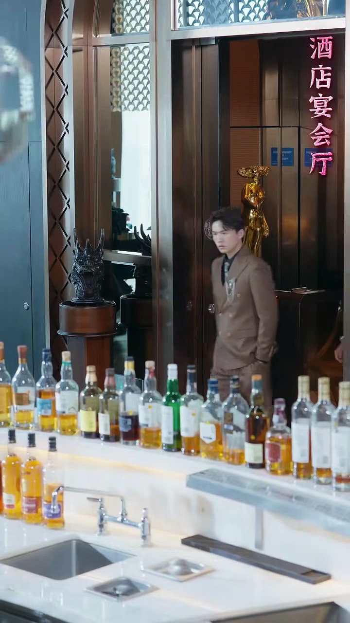 ⁣After The Divorce, Her Identity Was Completely Exposed, And Her Ceo Husband Regretted It