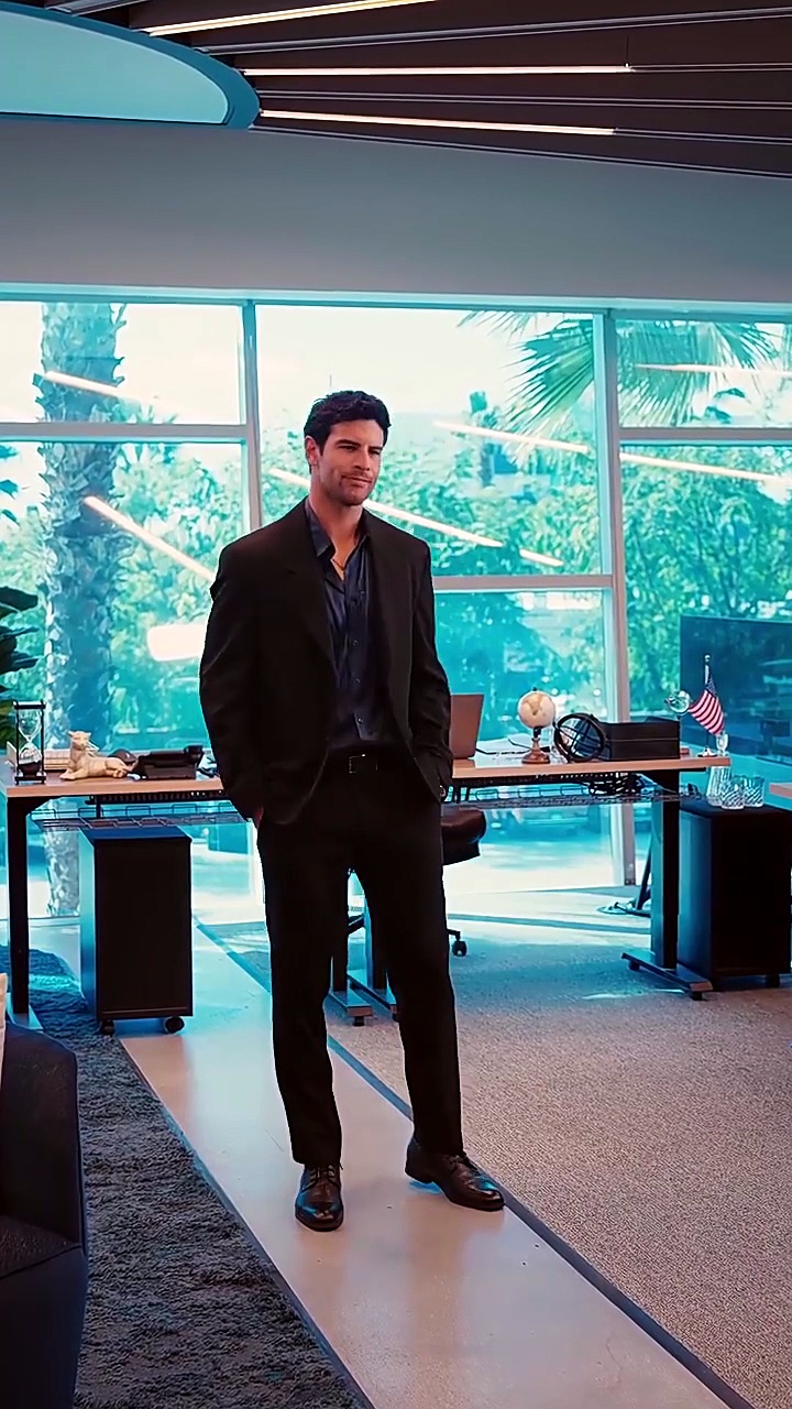 ⁣Boss, Your Ex Con Bride Is Back - FULL | Reelshort