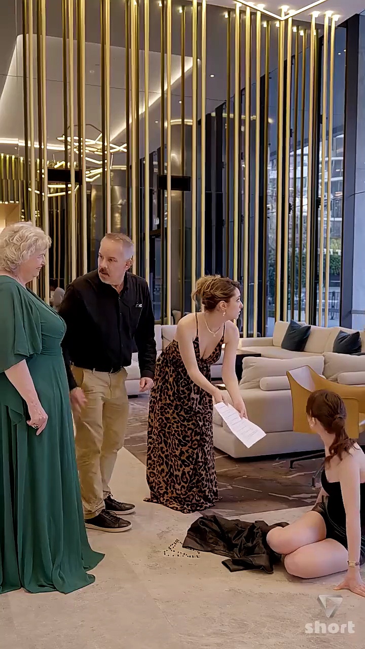 ⁣The SM Scandal shortmintz