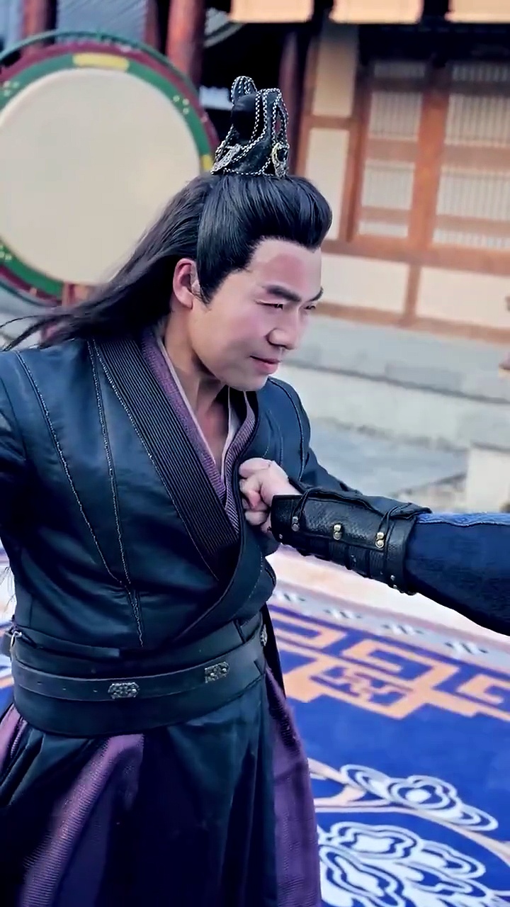 ⁣Técnica Divina Errada, Caos en las Artes Marciales stardusttv