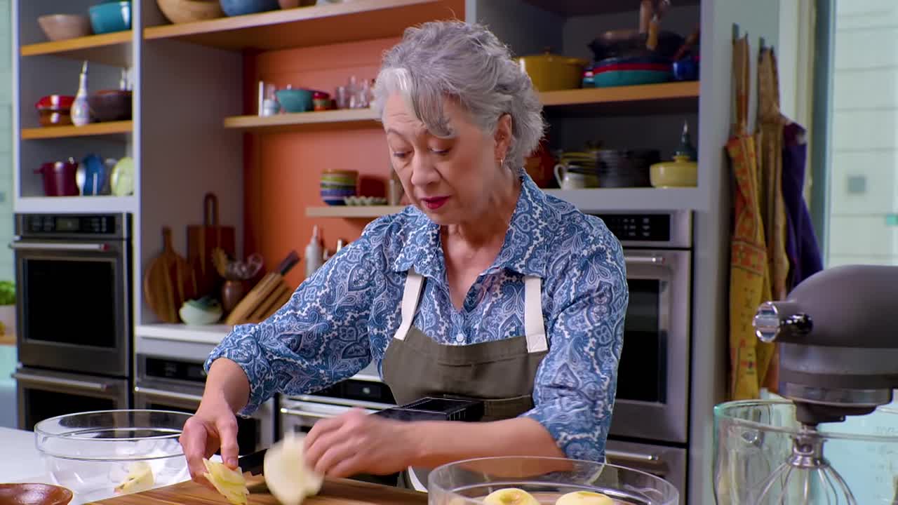 Christopher Kimball's Milk Street S09E20 Favorite Forgotten Cakes [WebRip][av1][1080p]