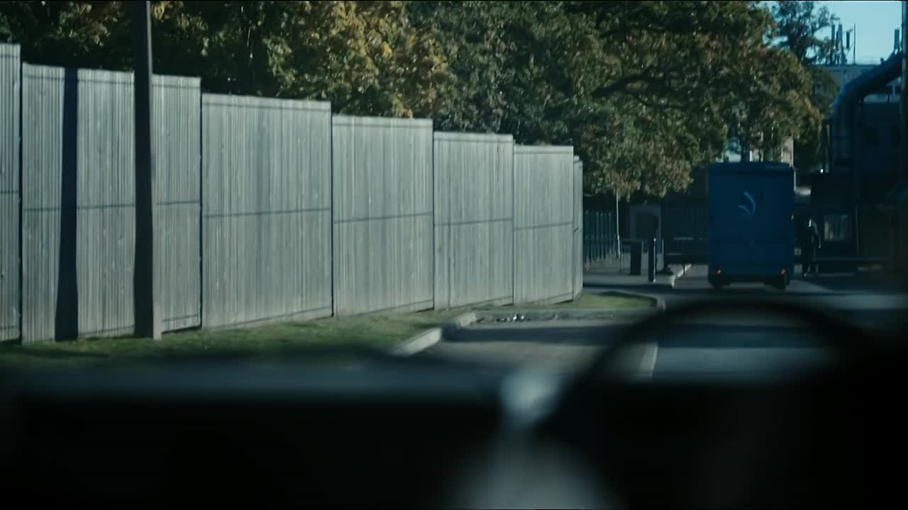 ⁣Finding Father Christmas 2025 1080p WEBRip x264 AAC-[YTS BZ]