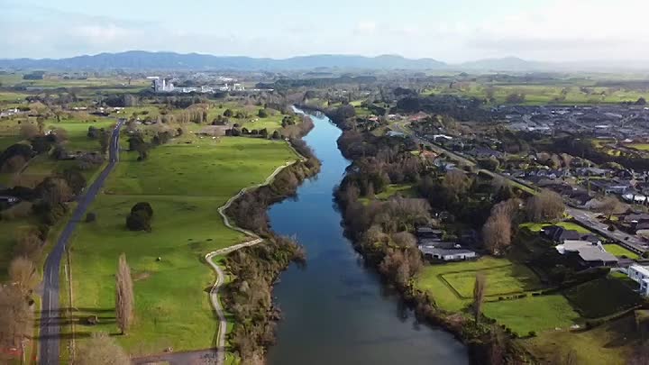 ⁣Find My Country House NZ S04E01