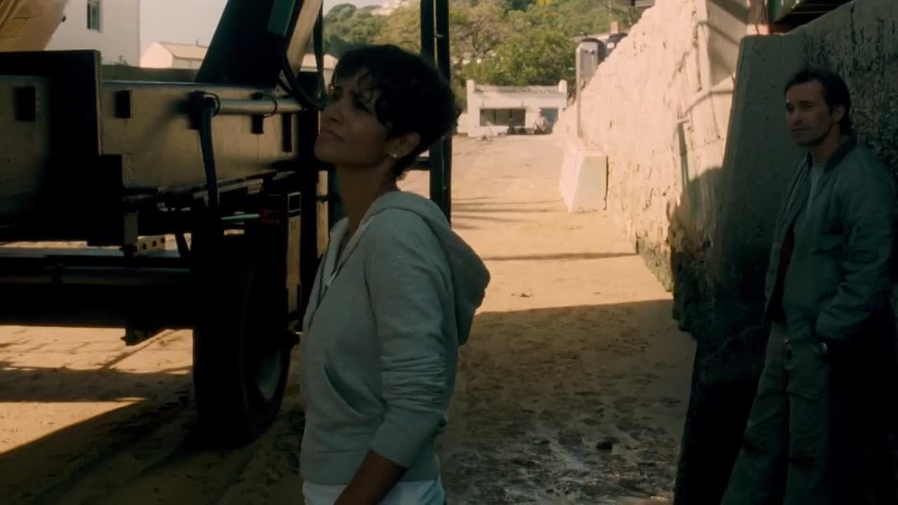 ⁣Dark Tide 2012 812p HDRip x264 AAC-rivestream org