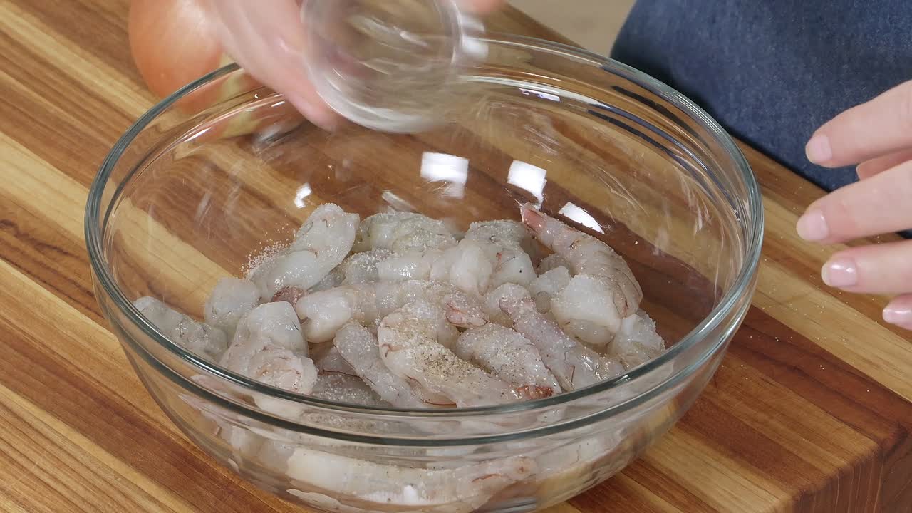 Cooks Country S18E14 Inspiring Shrimp Suppers
