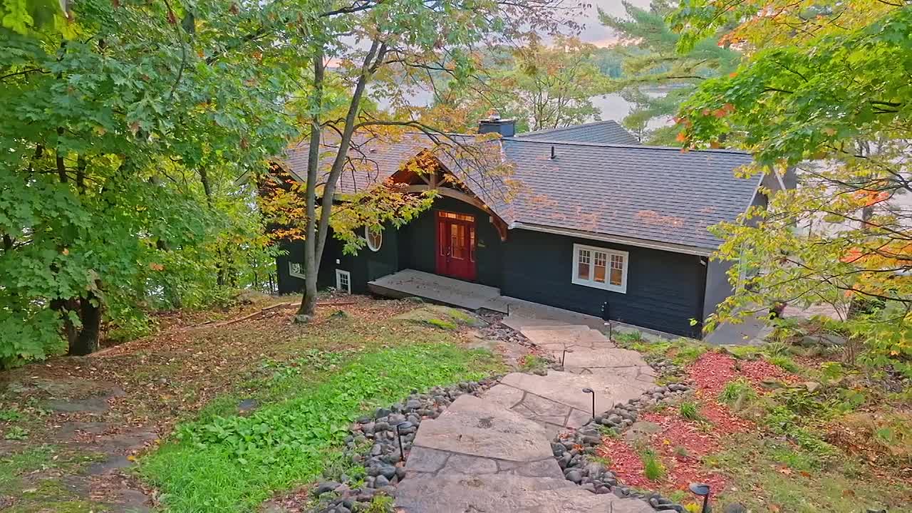 ⁣Lakefront Luxury S05E26 1080p WEB h264-EDITH-