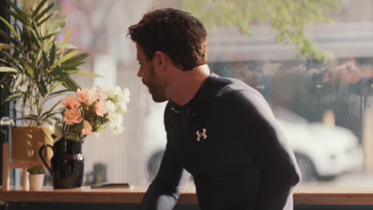 ⁣Heated Rivalry (2025) - S01E03 - Hunter