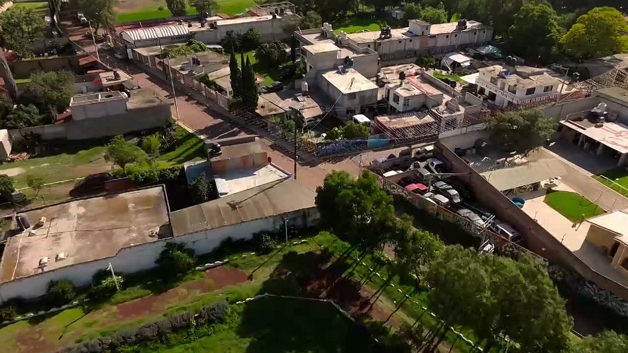 ⁣WWE Unreal S02E03 1080p WEB