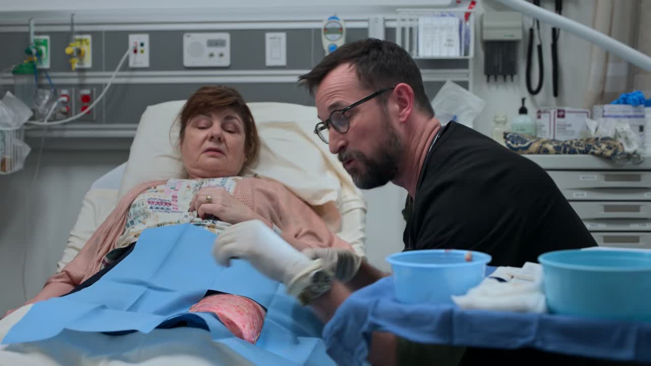 The Pitt S02E03 1080p HEVC