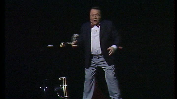 ⁣Raymond Devos 80 ans 80 sketches 2002 French Remux DVD 2 1 MPEG2 AC3