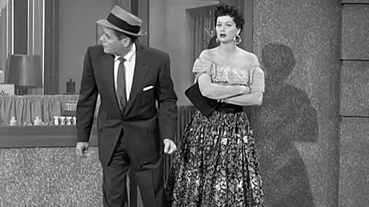 ⁣I Love Lucy - S03E26 - The Black Wig