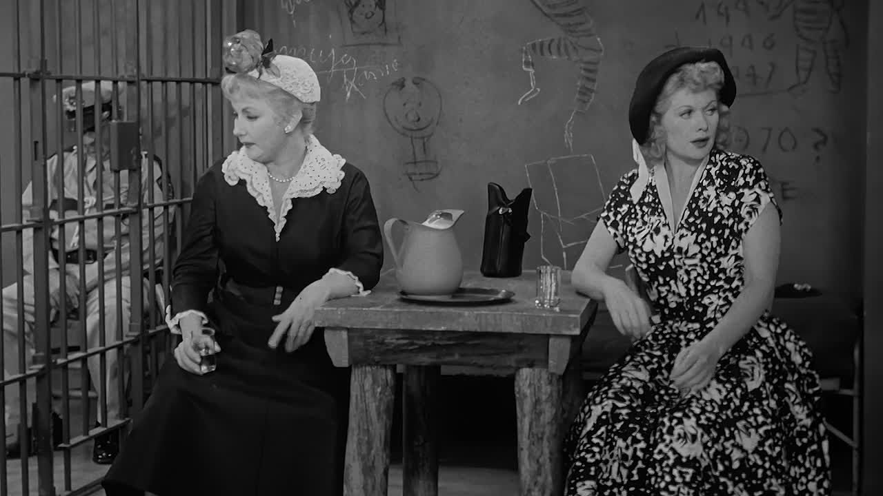 ⁣I Love Lucy - S07E01 - Lucy Takes a Cruise to Havana