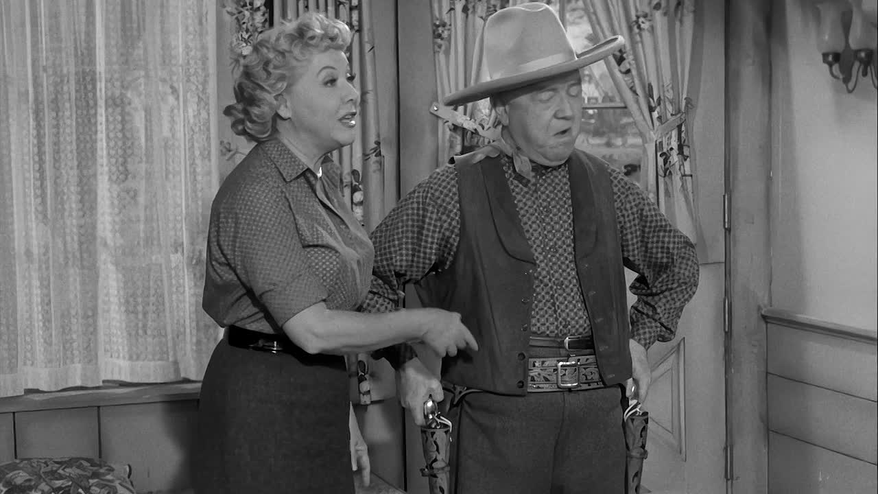 ⁣I Love Lucy - S09E01 - Milton Berle Hides Out at the Ricardos