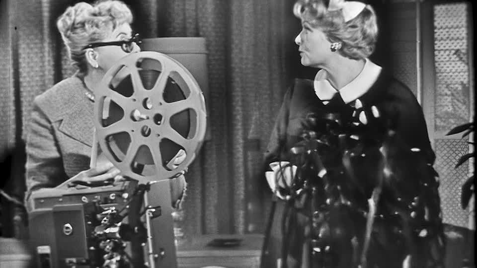 ⁣I Love Lucy S00E9501 Eye on CBS 1959 Segments 720p BluRay DD2 0 H 264-BTN