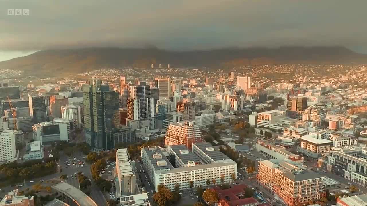 ⁣Clive Myrie's African Adventure S01E01 -Soweto