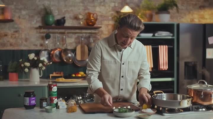 Jamies Feasts for a Fiver S01E03 WEB-DL