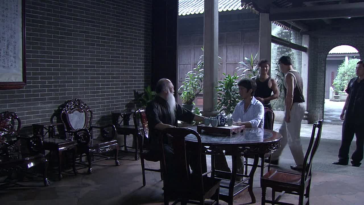 ⁣The Legend of Bruce Lee 2008 CHINESE HC ENG SUBS S01E40 720p HDRip x264 AAC-456movie net