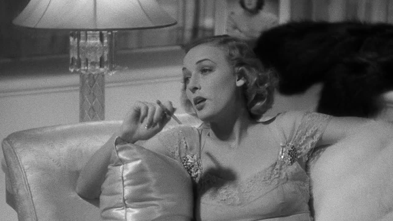 ⁣The Mad Miss Manton 1938 1080p BluRay x264 AAC-[YTS BZ]