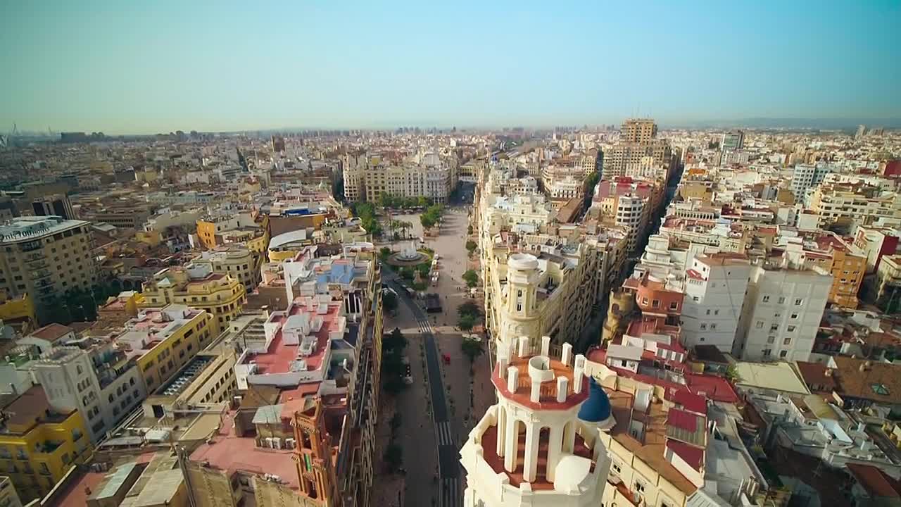 ⁣Spain with Michael Portillo S01E04 Valencia 1080p HDTV H264-DARKFLiX - DoodSt